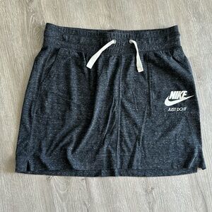 Nike athletic skirt size Medium